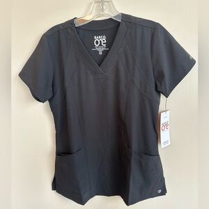 Barco One Scrub Top in Black